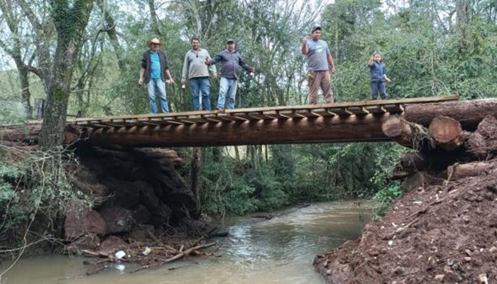 Nova Laranjeiras - Alto Paiquerê recebe ponte nova para segurança dos usuários